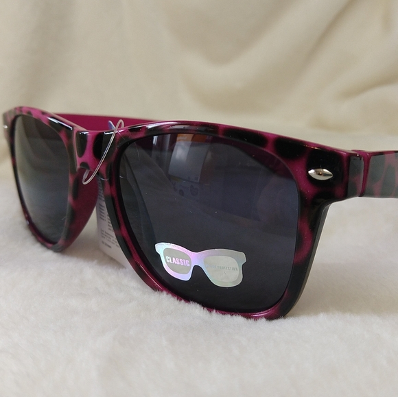 Retro UV 400 Animal Print Sunglasses Purple Pink - Picture 2 of 7